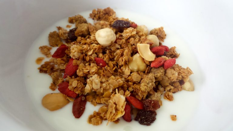 Rabarber met hangop en granola